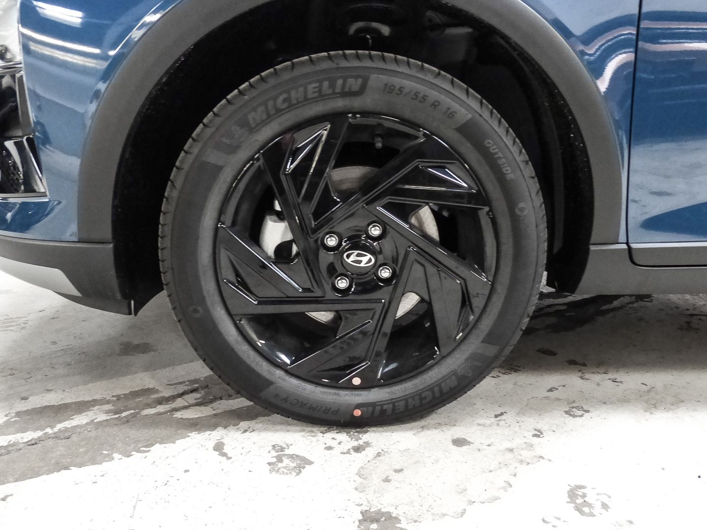 Hyundai BAYON Blackline Navi Soundsystem Bose LED Apple imagem 3