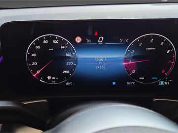 Mercedes GLB 200 - 11