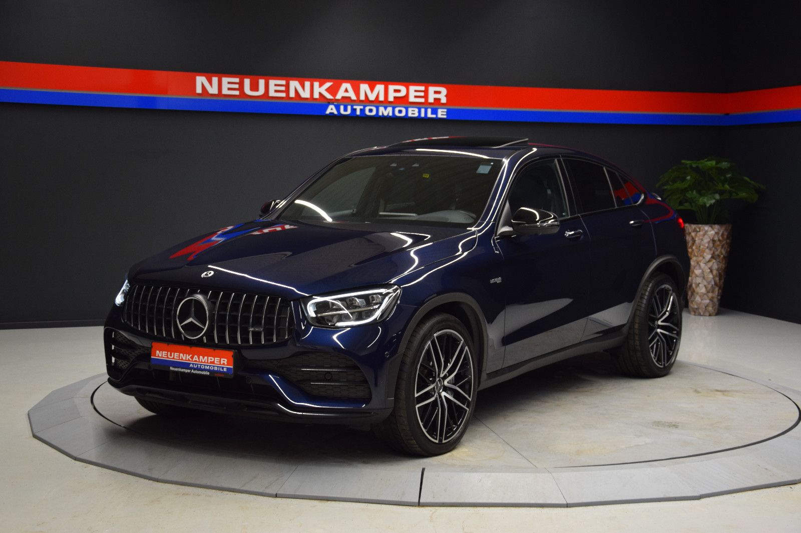 Fahrzeugabbildung Mercedes-Benz GLC 43 Coupe AMG 4Matic Pano s.AGA HuD ACC Burme