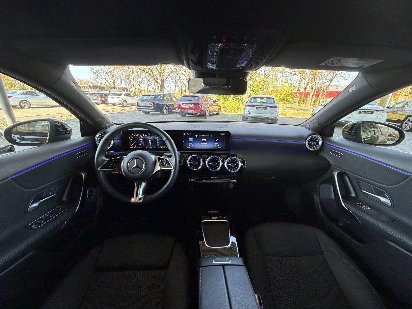 Mercedes-Benz A 250 e Progressive Premium Night Distronic 11KW