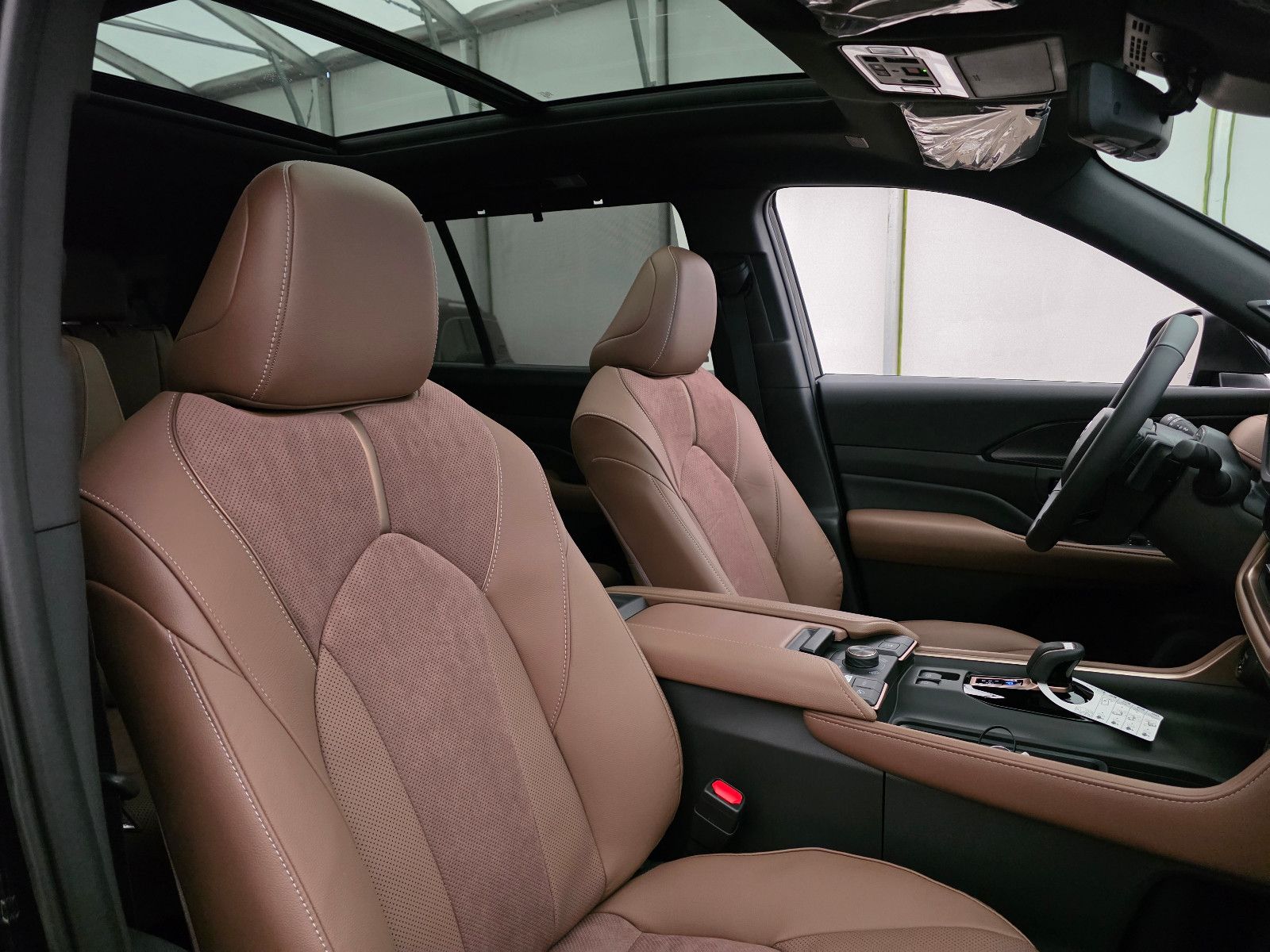 Fahrzeugabbildung Toyota GRAND Highlander Platinum Max T1: 68.000 EURO