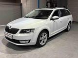 Skoda Octavia 2.0 TDI Bi Xenon Pano LED Navi PDC - Skoda Gebrauchtwagen in Mönchengladbach