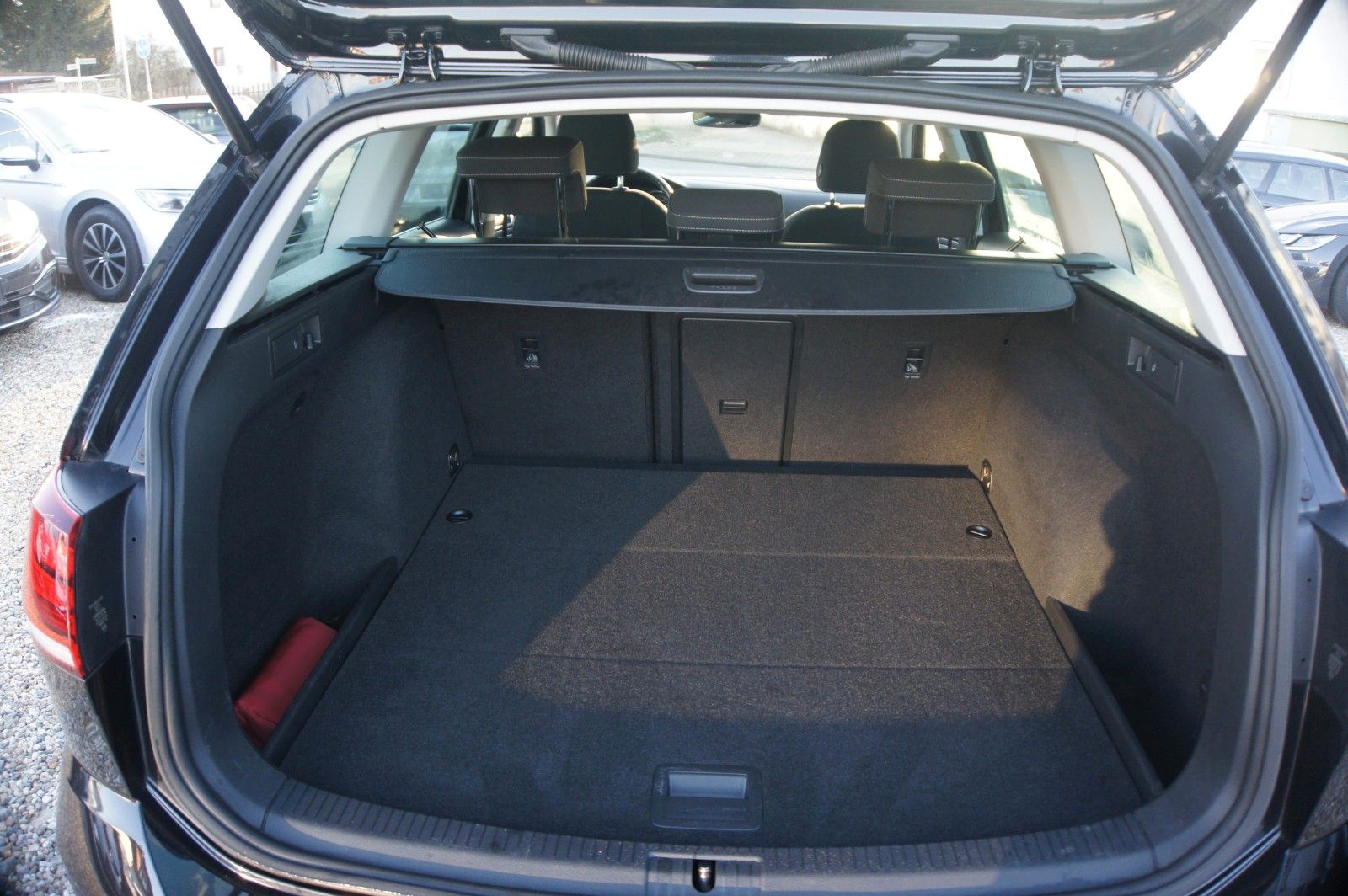 Fahrzeugabbildung Volkswagen Golf VII Variant Highline  Kessy Business Alu