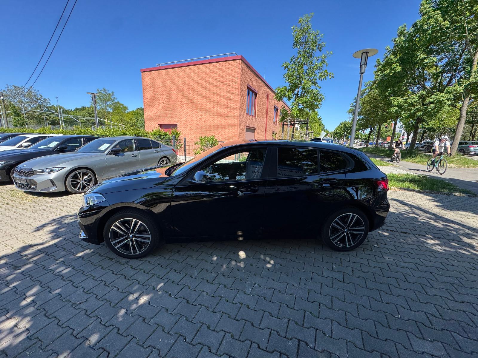 BMW 118i Limousine  Advantage*Head Up*Lichtpaket*SHZ