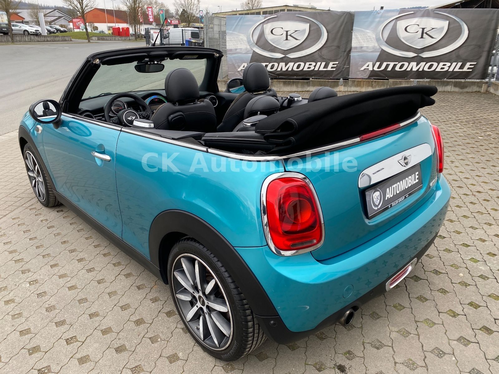 Fahrzeugabbildung MINI Cooper Cabrio  Chili/Leder/LED/PDC/Tempomat