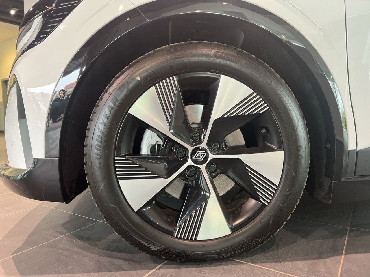 Renault Megane E-TECH - Bild 9