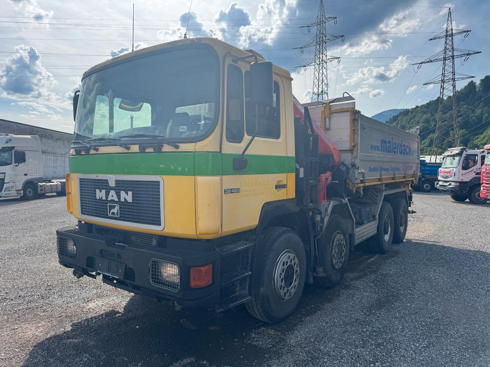 MAN 32.463 8x4 Kipper Bordmatik mit Kran PK 24500