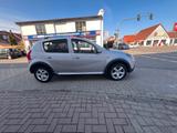 Dacia Sandero Stepway - Dacia aus 2011