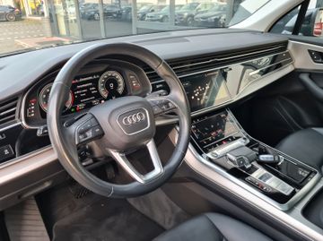 Audi Q7 - 10