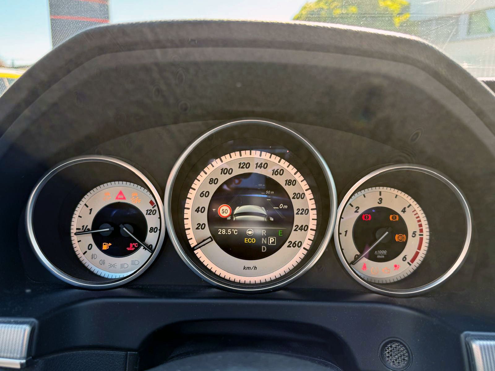 Fahrzeugabbildung Mercedes-Benz E 350 Avantgarde Bluetec MwSt. AHK 360° H&K  ACC