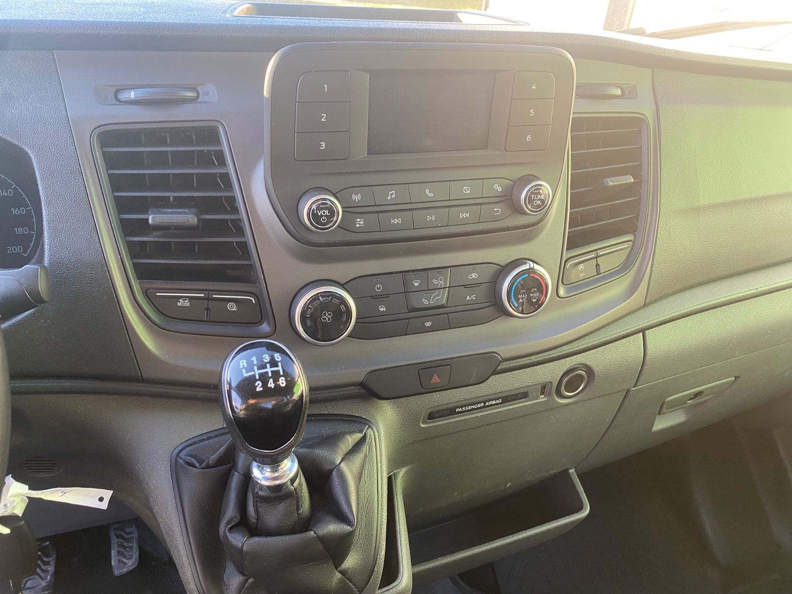 Fahrzeugabbildung Ford Transit Pritsche 350 L3 Einzelkabine Trend,AHK