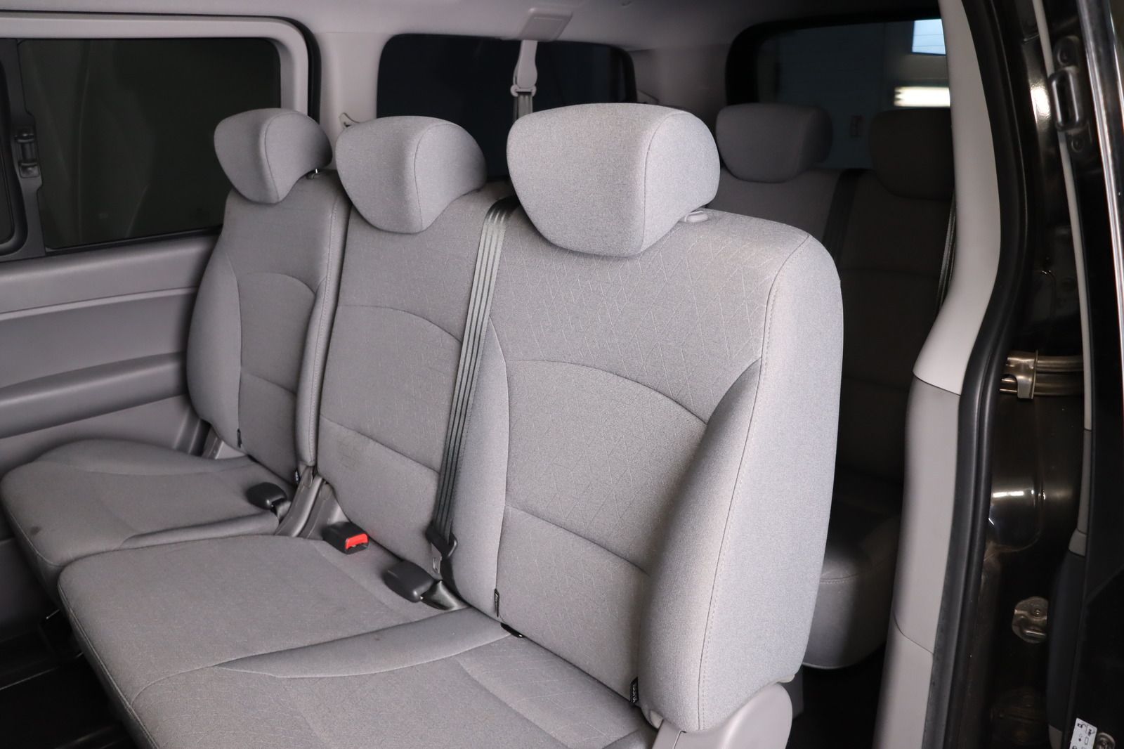 Fahrzeugabbildung Hyundai H1 Travel Trend * Navi * DAB * 8-Sitzer