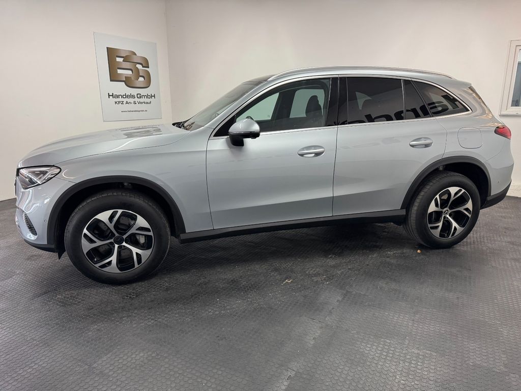 MERCEDES-BENZ GLC 300de 4M*PANO*DISTRONIC*360°*AHK*KAMERA* MERCEDES-BENZ GLC 300de 4M*PANO*DISTRONIC*360°*AHK*KAMERA*