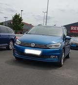 Volkswagen Touran 1.6 TDI SCR Comfortline BMT 7 Sitzer Pano
