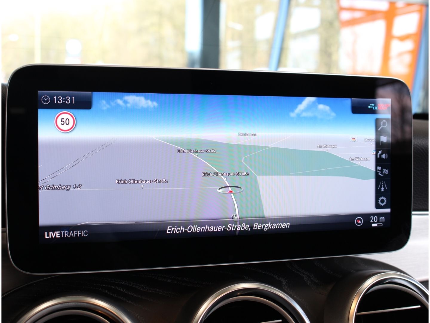 Fahrzeugabbildung Mercedes-Benz C 400 Cabrio 4Matic AMG Line Kamera*LED*Digital