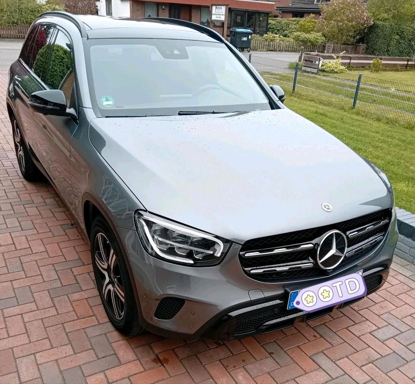 Image of Mercedes-Benz GLC 400