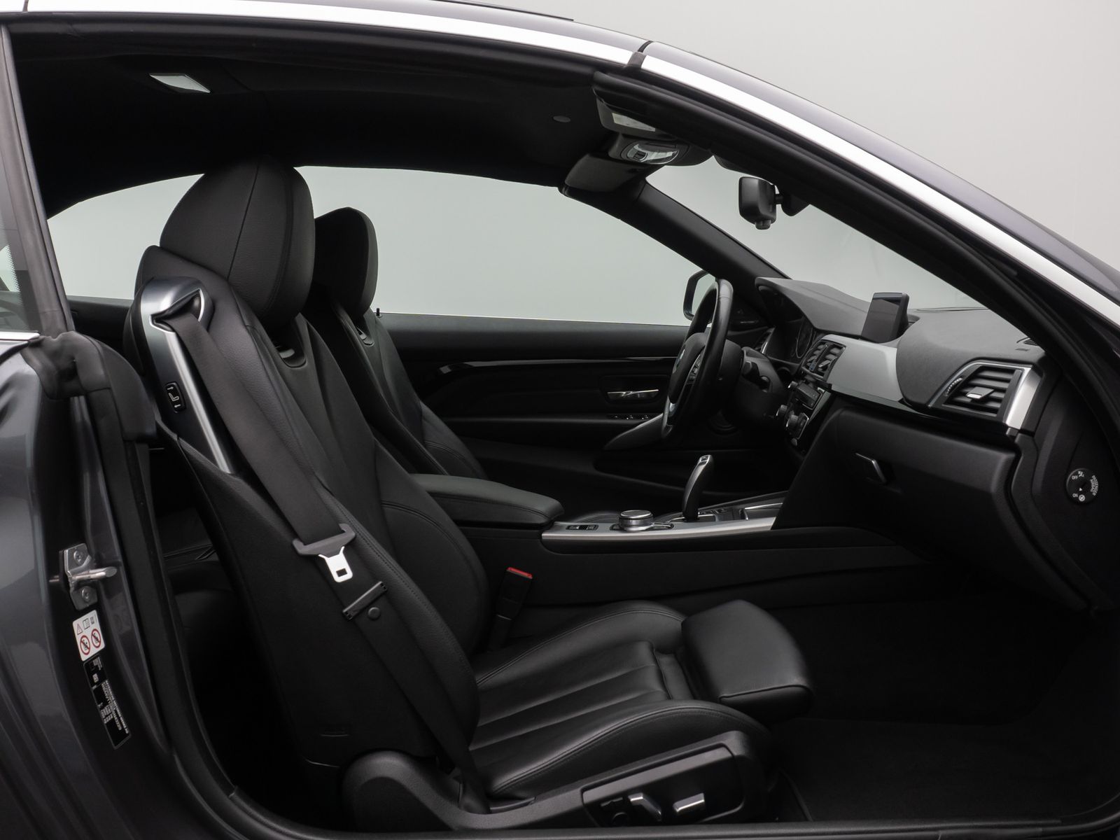 Fahrzeugabbildung BMW 420i Cabrio Sport Line DAB NaviPro Alarm Memory