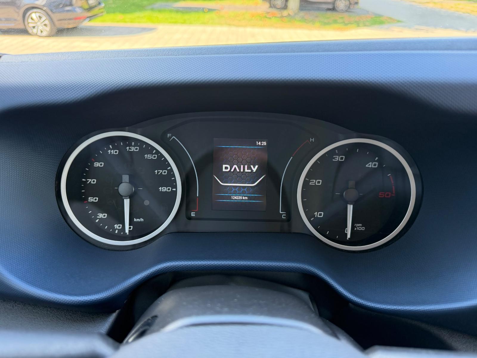 Iveco Daily 35S14 Automatik Klima 3-Sitzer Lang