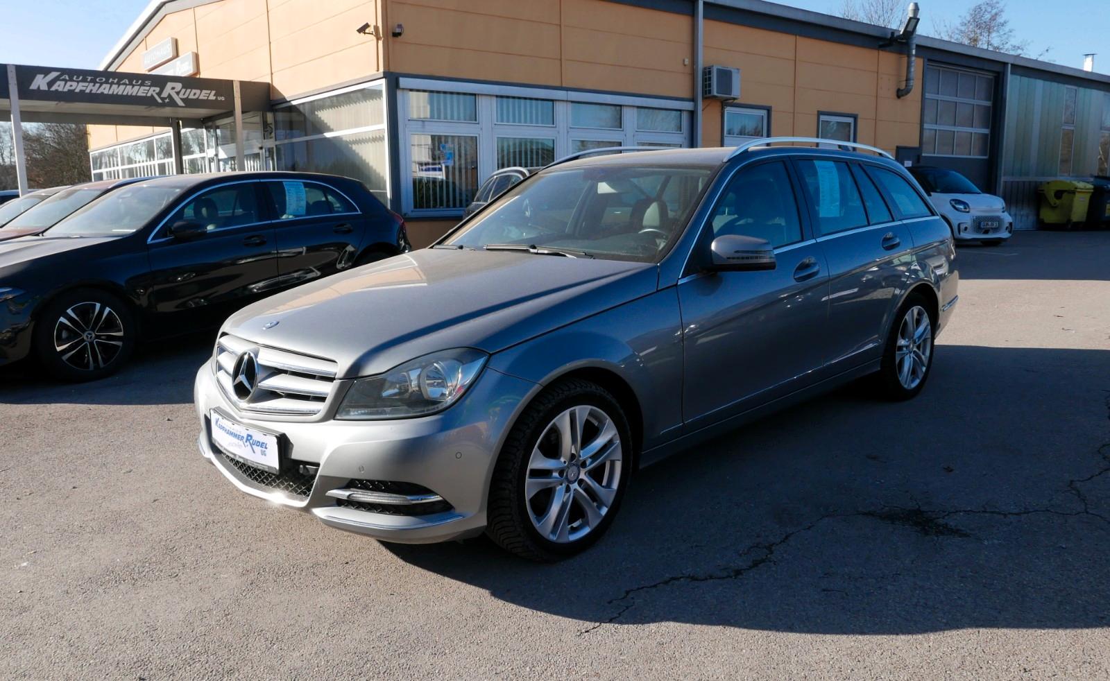 Mercedes-Benz C 180 T CGI /NAVI/AVANTGARDE/SHZ