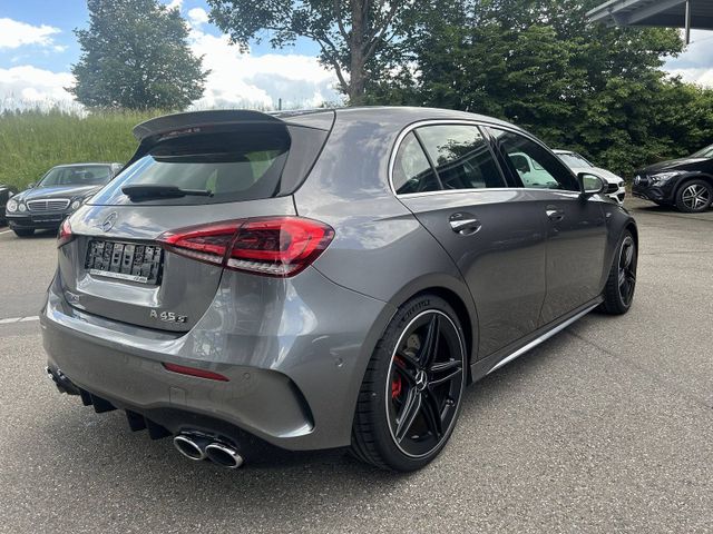 Mercedes-Benz A 45 AMG