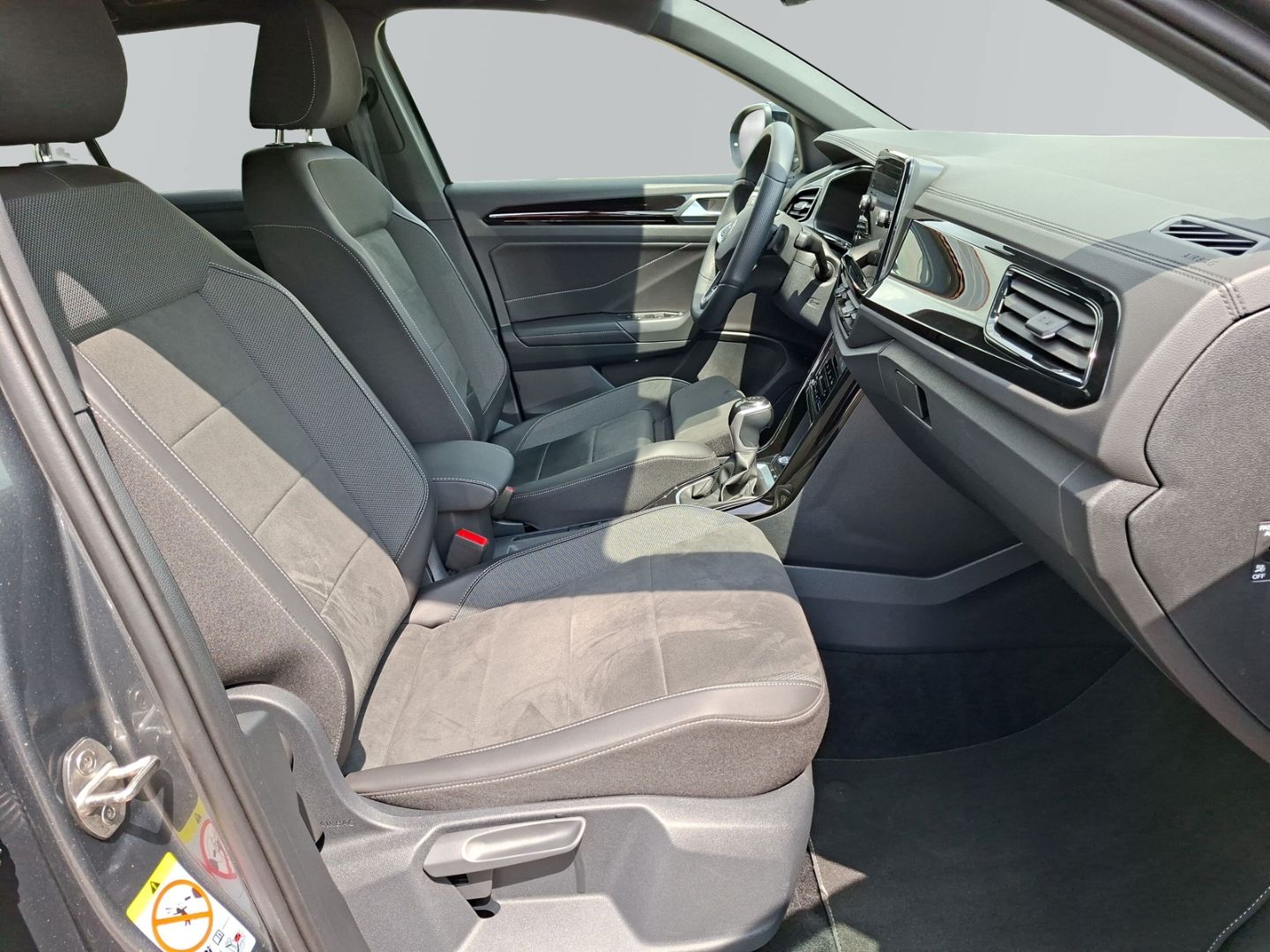 T-Roc 1.5 TSI R-Line Black Style *Pano*Easy Open