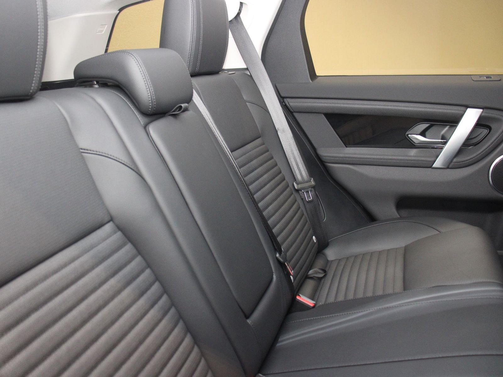 Land Rover Discovery Sport - Bild 8