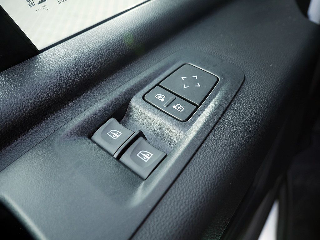 Fahrzeugabbildung Renault Master Kasten Extra L2H2 Blue dCi 130 AHK LED