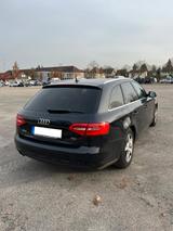 Audi A4 Avant 2.0 TDI 105KW ( 5.600 € netto + MwSt. ) - Audi A4 mit Diesel-Antrieb: Kombi, 2.5