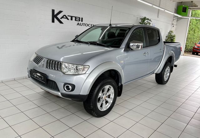 Mitsubishi L200 2,5 DI-D 4x4 Intense 4WD 1. Hand HU neu