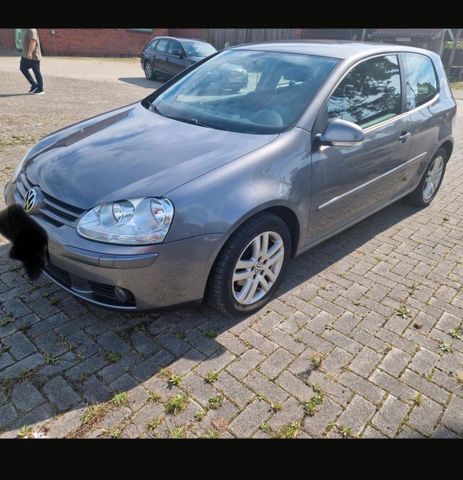 Volkswagen Golf 5 1,6 Benzin