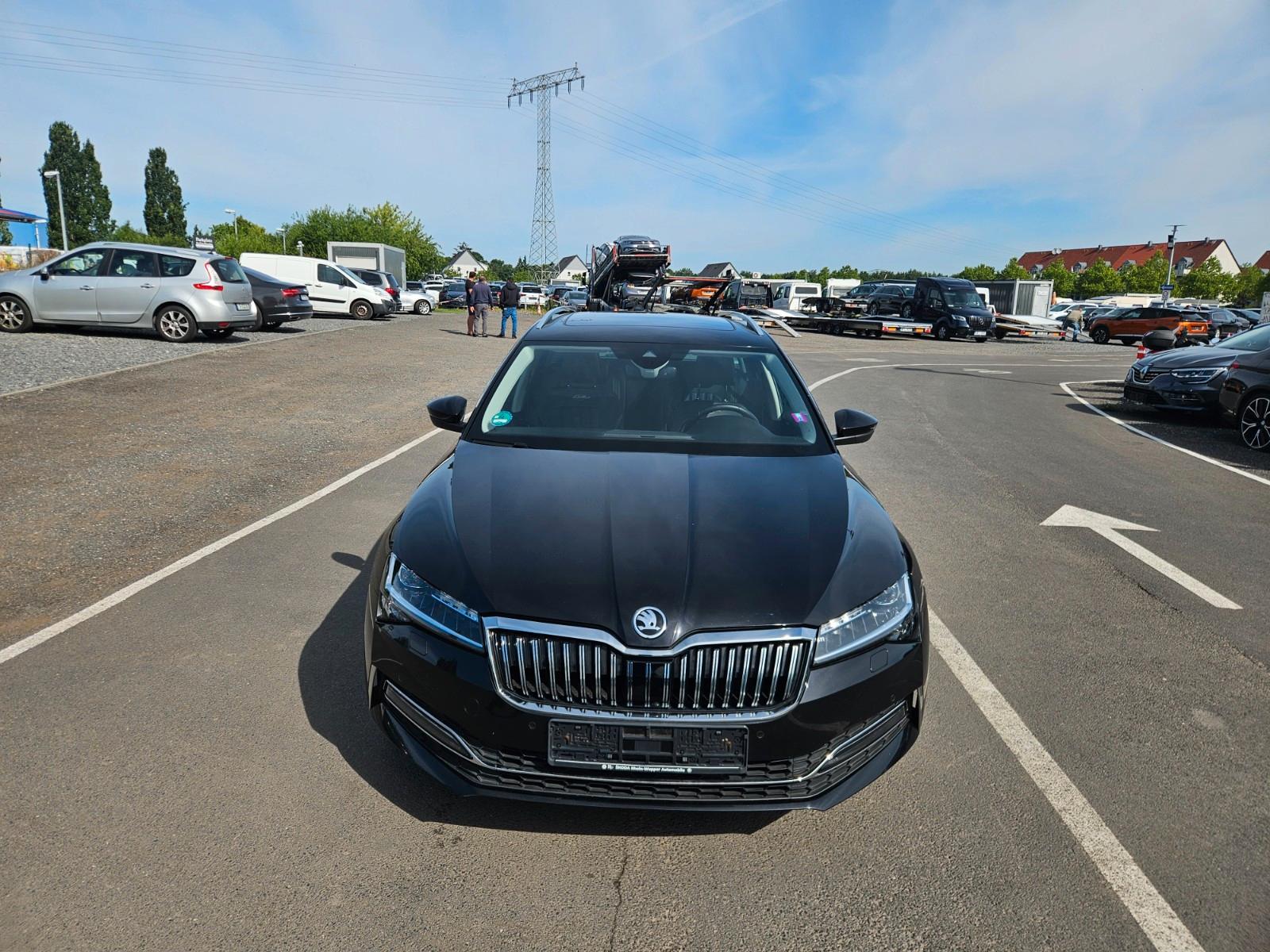 Skoda Superb Combi L&K 360-gradkamera,Panoramadach,,,,