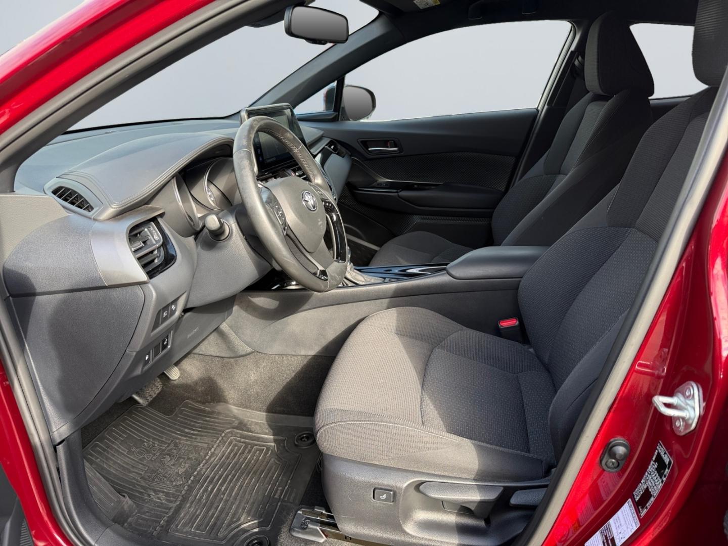 Toyota C-HR 1.8 Hybrid Team D *Bi-LED*ACC*CAM*SHZ*PDC*