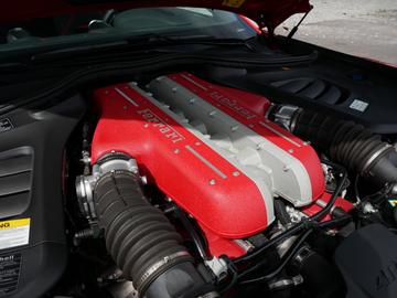 صورة مصغرة 35 لـ 2019 Ferrari GTC4LUSSO