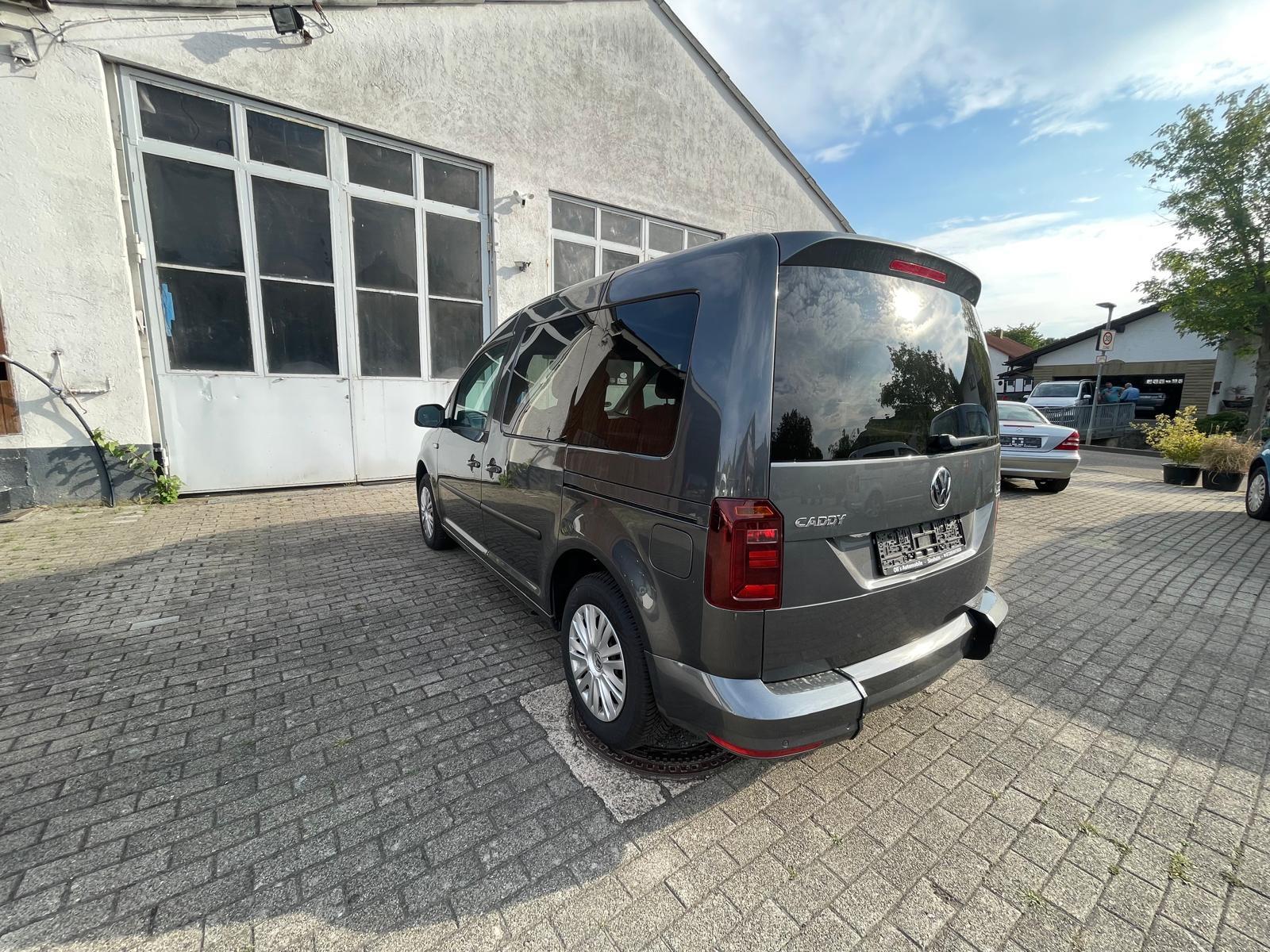 Volkswagen Caddy PKW-Rollstuhltampe