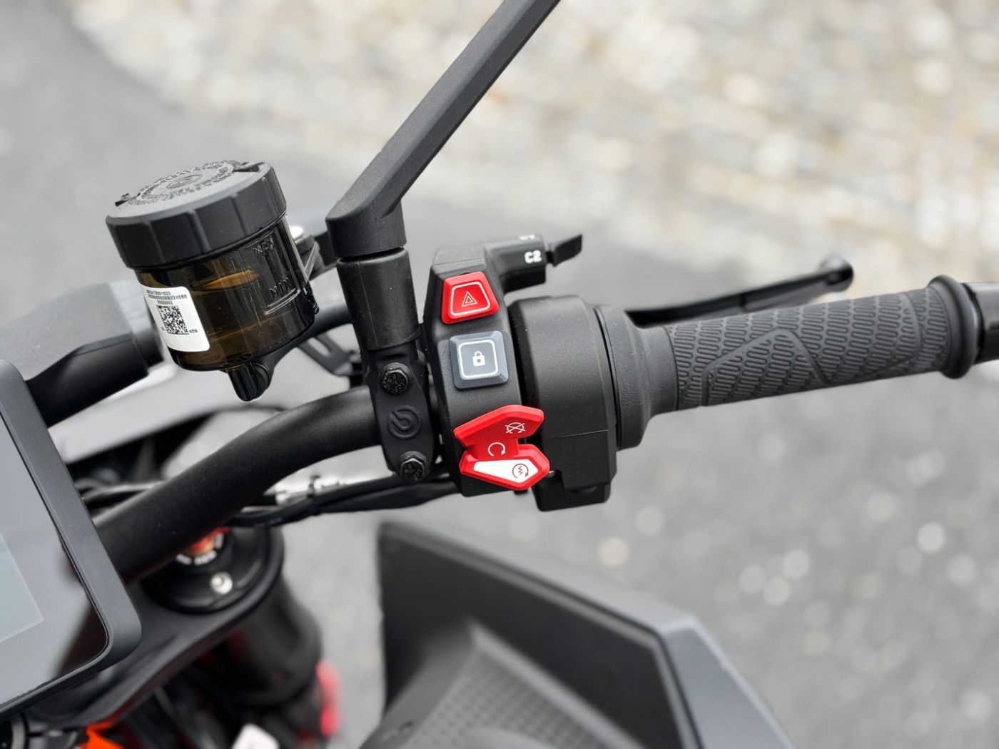 Fahrzeugabbildung KTM 1390 Super Duke R Modell 26 Techpack kostenlos