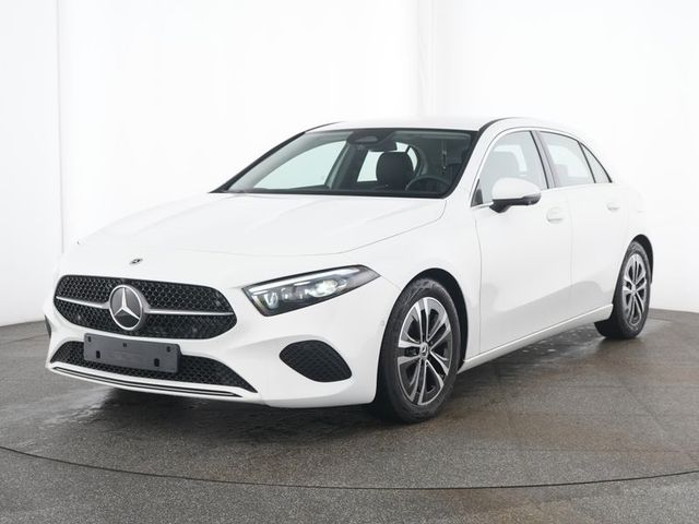 MERCEDES-BENZ A 220 4M ALLRAD+AHK+DISTRONIC+MULTIB+LHZG+360°++