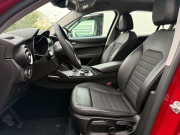 Alfa-Romeo Stelvio - 8