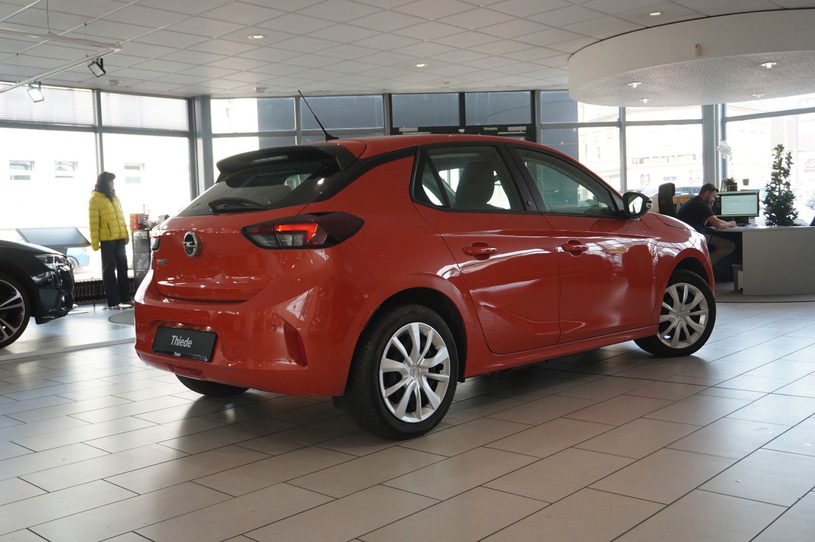 Fahrzeugabbildung Opel Corsa-e F EDITION 7KW NAVI/VIRT/TEMP/DAB/WÄRMEP.