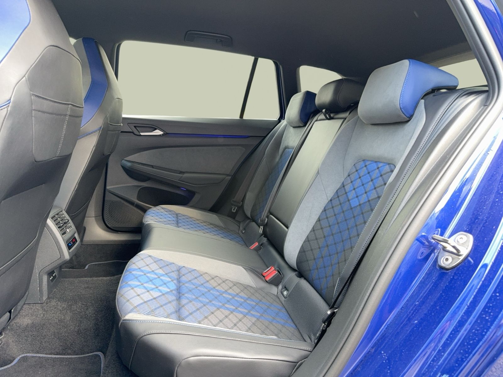 Golf Variant R 4Motion, Estoril, Sitzhzg, LED, P