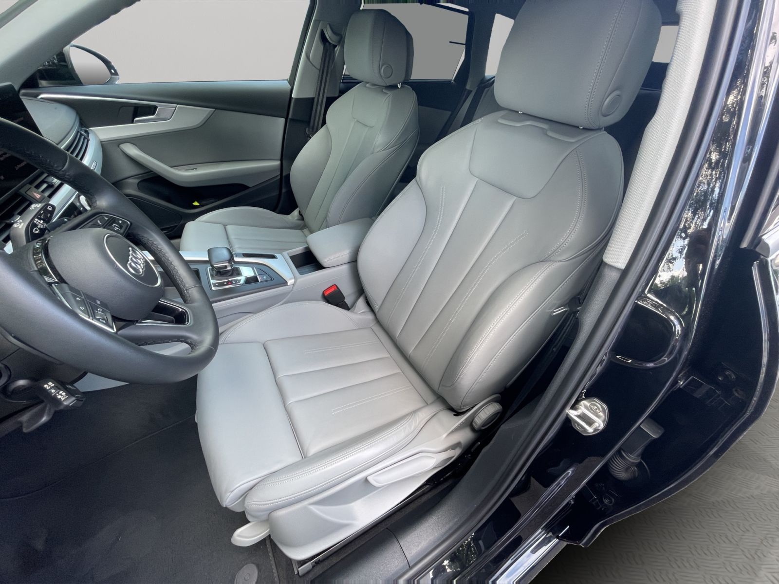 Audi A4 - Bild 11