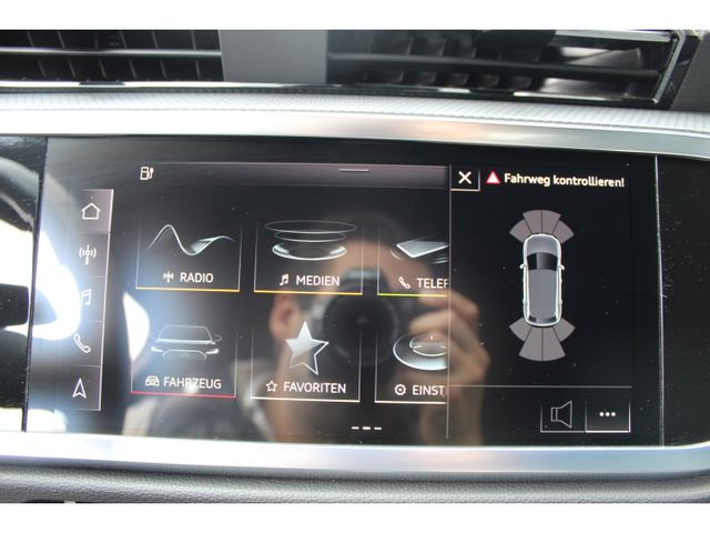 Q3 45 TFSI e Hybrid Str.  S-Line*Pano*Navi*AHK*1