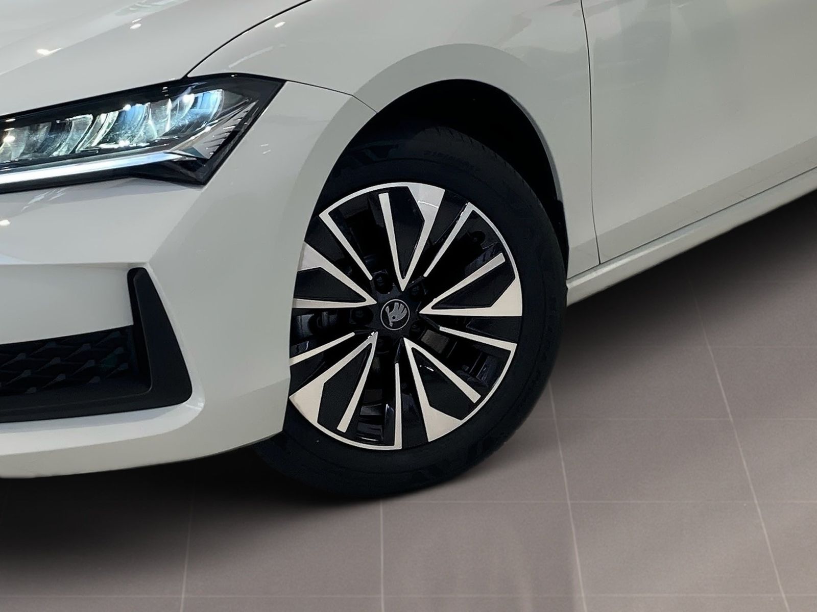 Skoda Superb - Bild 7