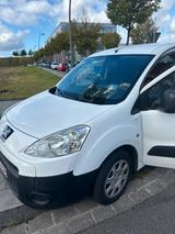 Peugeot Partner Tepee - gebrauchte Peugeot Partner Tepee aus dem Jahr 2009
