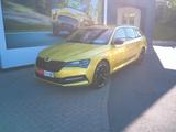 Skoda Superb Combi Sportline 4x4 2.0 TSI LED DSG AHK - Skoda Superb: Gelb