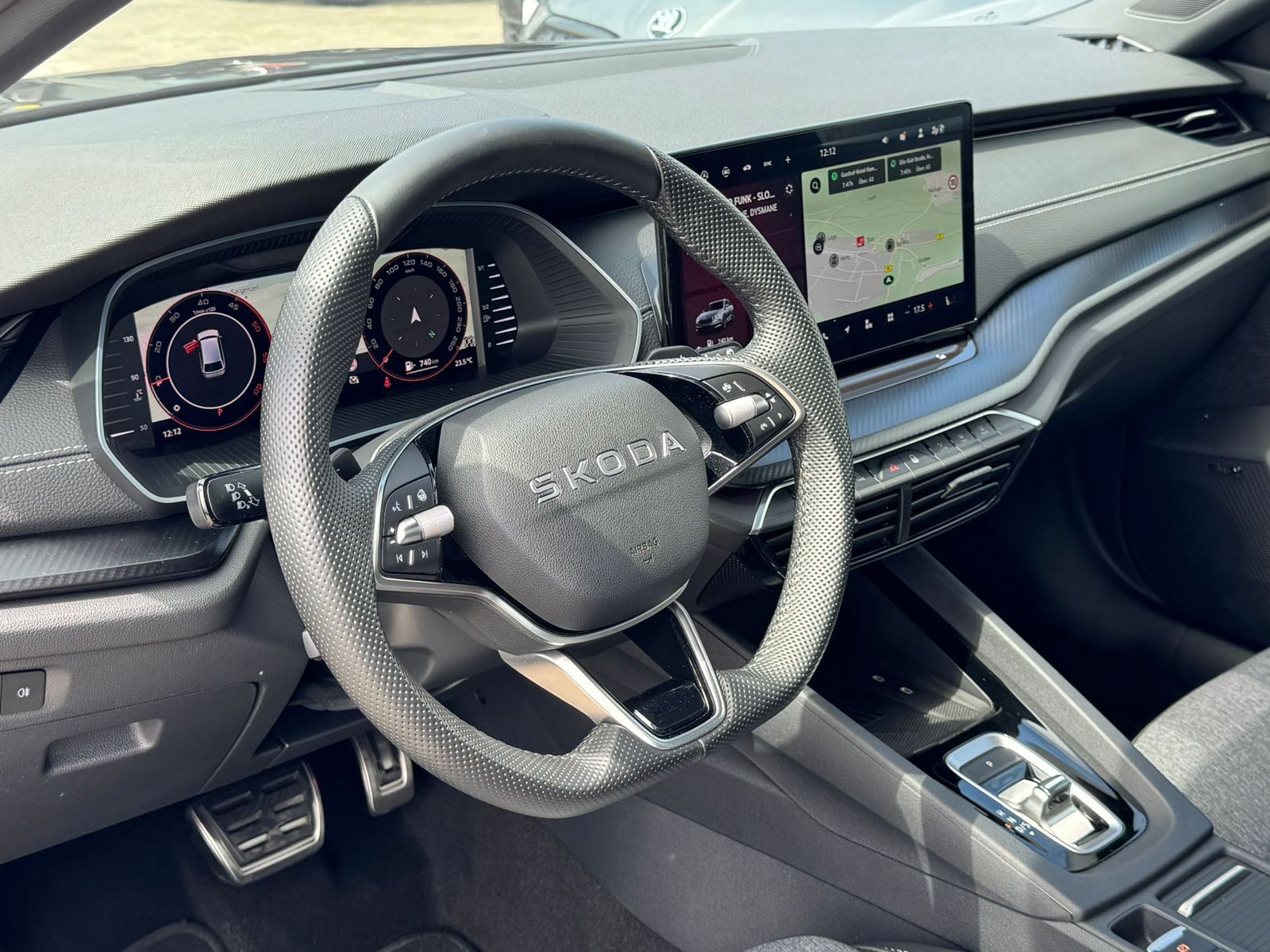 Fahrzeugabbildung SKODA Octavia 2.0 DSG Sportline MATRIX*PANO*CANT.*5J.G
