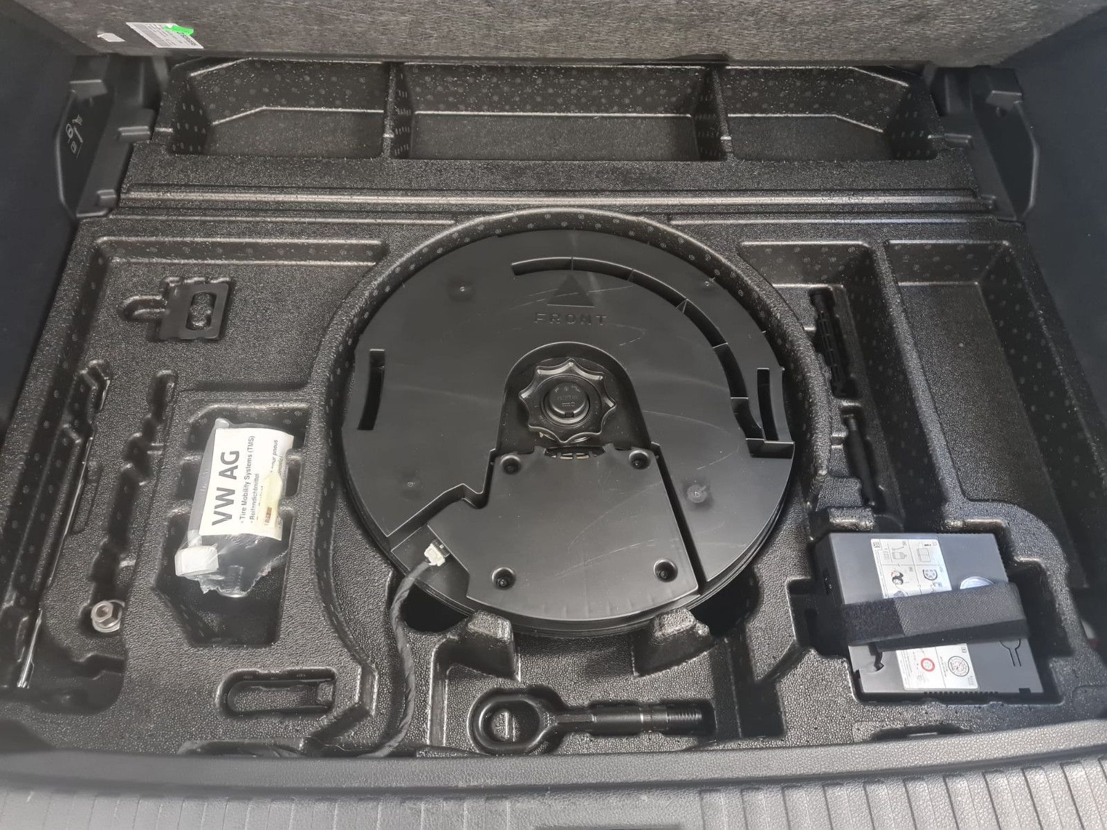 Fahrzeugabbildung Audi Q3 35 TFSI / LED / NAVI / AHK / VIRTUELL