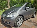 Mercedes-Benz A 160 BlueEFFICIENCY - - Mercedes-Benz A 160: Blueefficiency