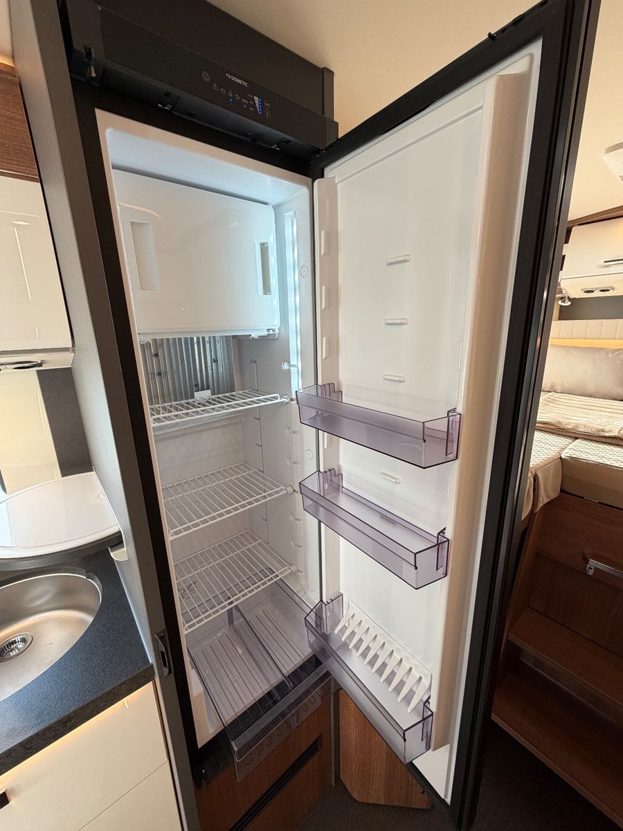 Fahrzeugabbildung Carthago C2-tourer I 143 KB-LE comfort Mercedes MJ26