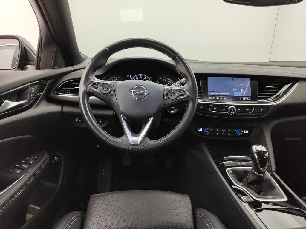 Fahrzeugabbildung Opel Insignia B ST 2.0D B.Elegance LED/SHZ/LHZ/R´CAM