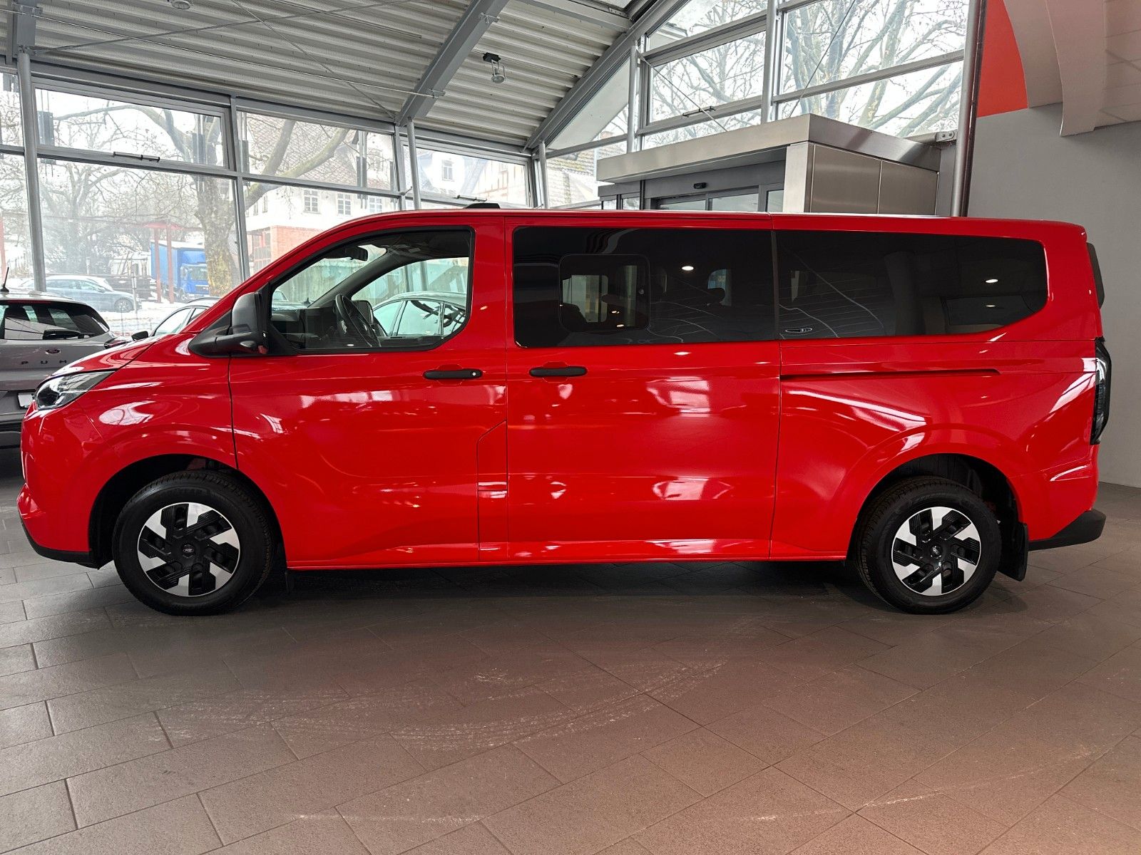 Ford Transit Custom PHEV TREND 340 L2 #AHK #360°CAM imagem 2